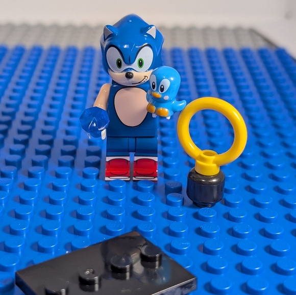 8 MINIFIGURES- Sonic the Hedgehog with Accessories - Sega- Lego Compatible - Picture 7 of 10